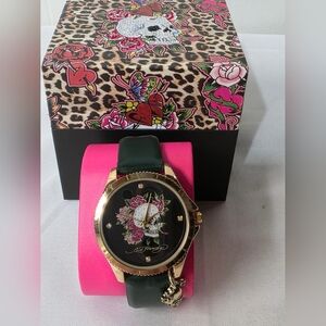 Ed Hardy Tattoo Inspired Rhinestone Skull Womens Wristwatch New In Box